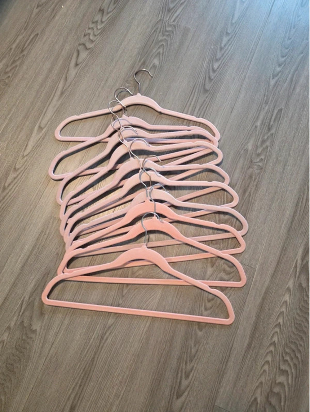 Set of 10 Pink Velvet Clothes Hangers